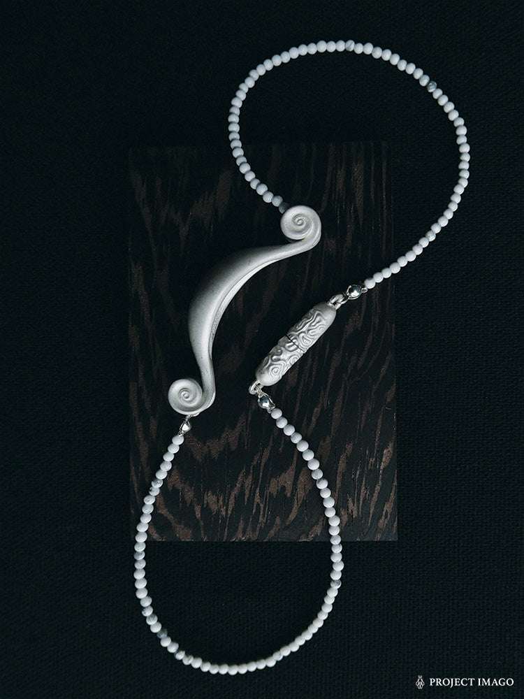 Lyra Pendant in Howlite