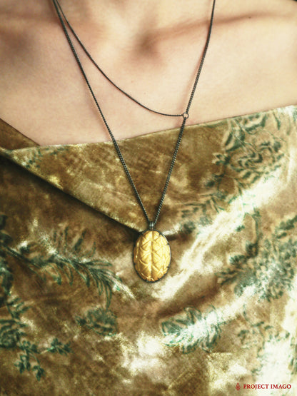 The Palm Necklace