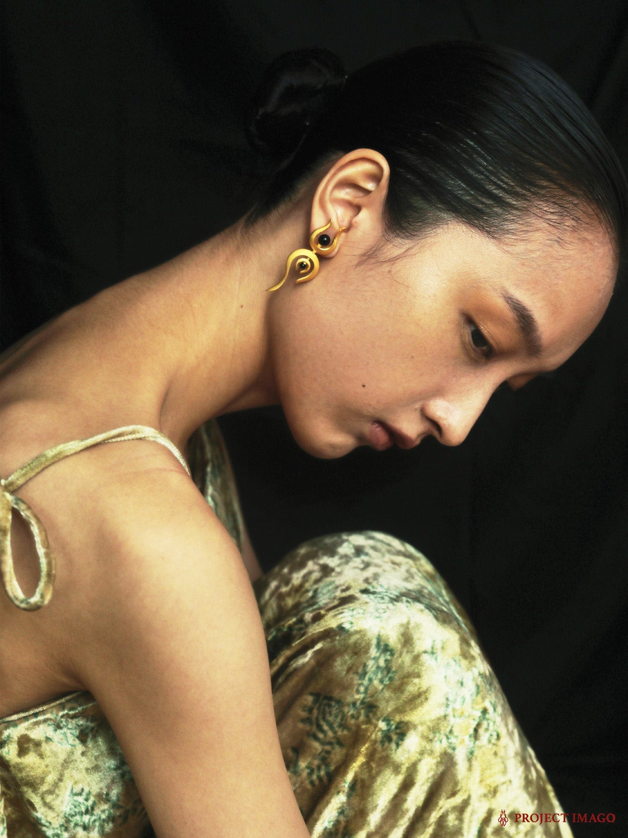 The Choreographer Earrings in Black Onyx