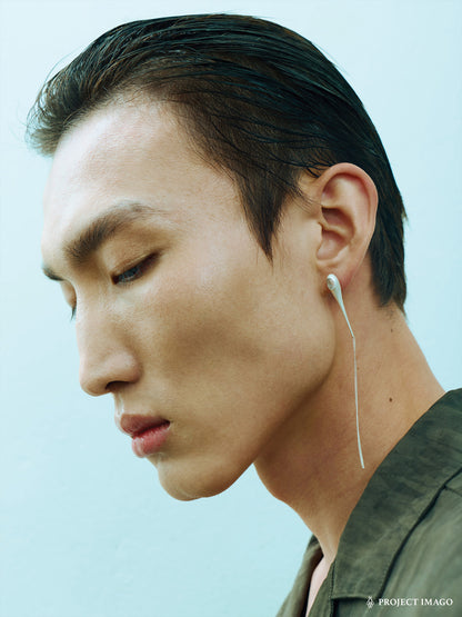 Sardine Earrings in Crystal