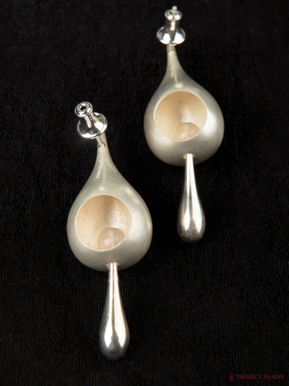 Droplet Duality Earrings in Agate
