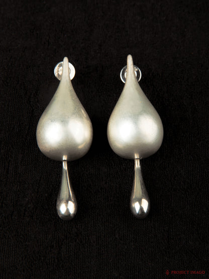 Droplet Duality Earrings in Agate