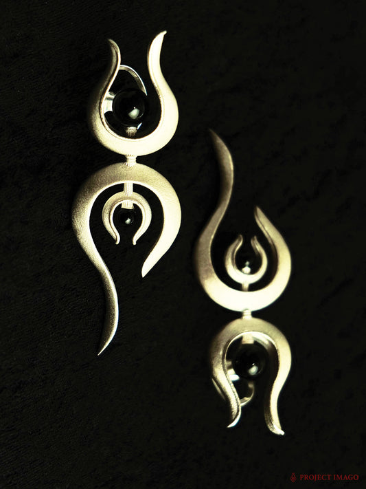 The Choreographer Earrings in Black Onyx
