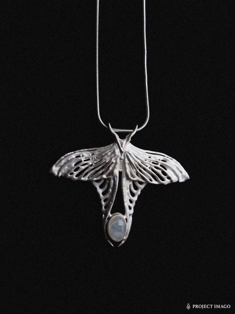 The Imaginal Pendant in Moon Stone