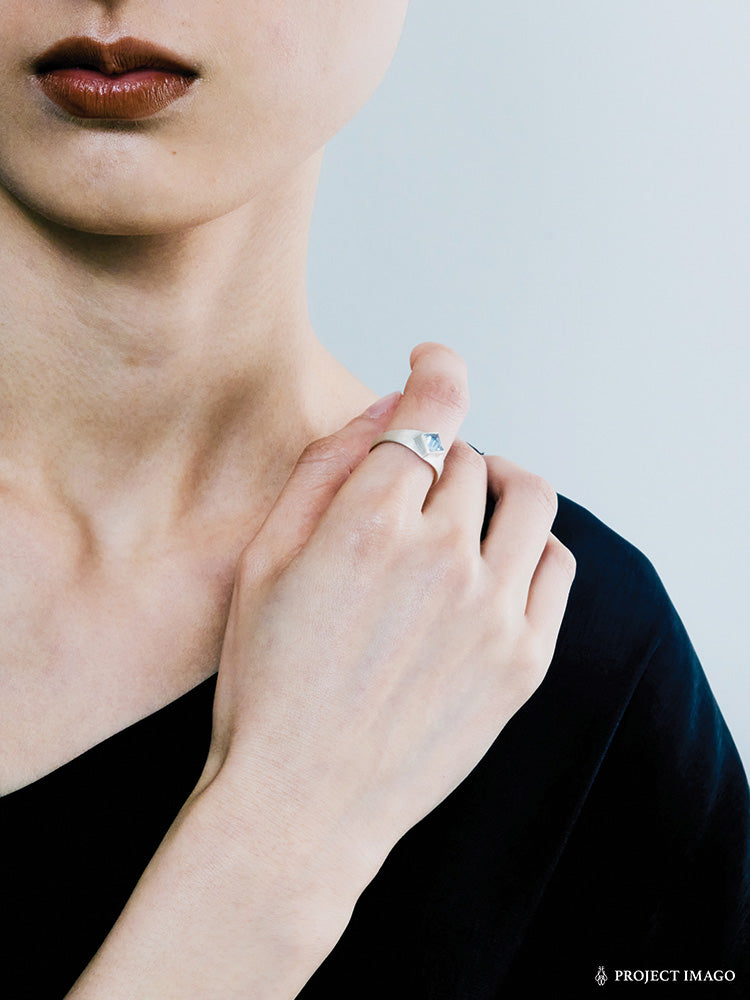 Broader Sensibility Ring in Spinel