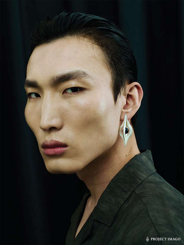 Oblivion Earrings in Onyx