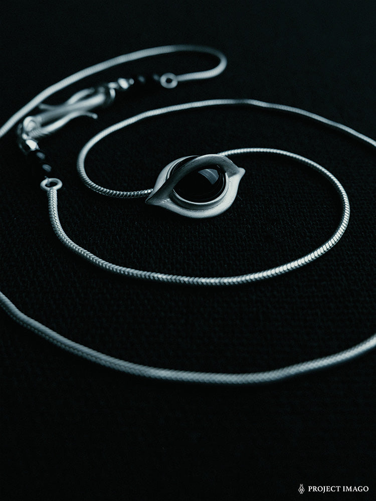 Agate Vision Pendant in Black Onyx