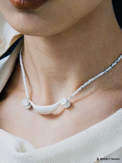 Lyra Pendant in Howlite