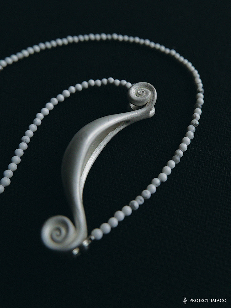 Lyra Pendant in Howlite