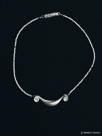 Lyra Pendant in Howlite