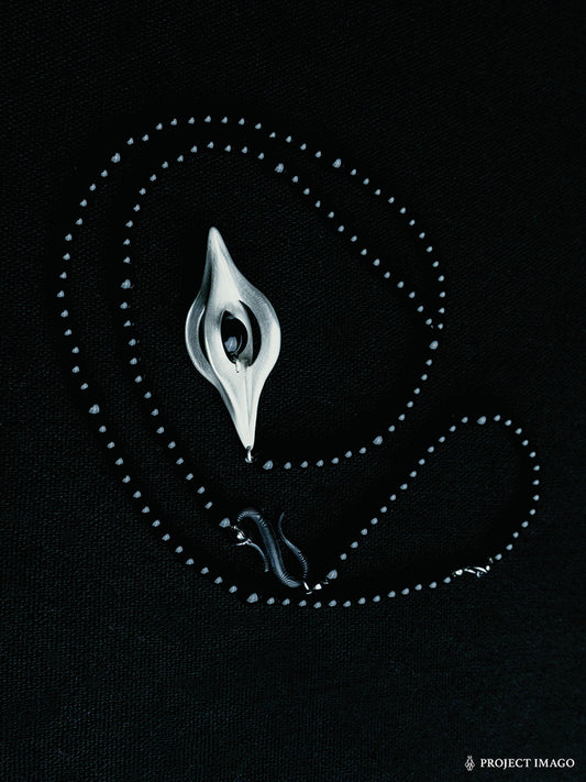 Oblivion Pendant in Black Onyx
