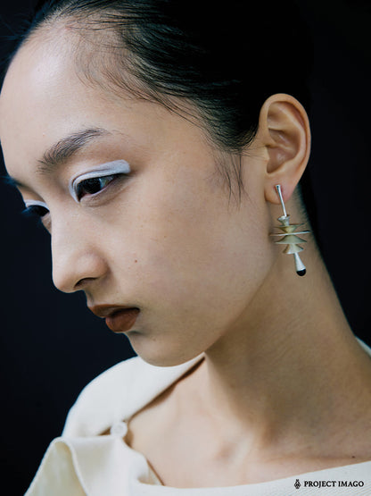 Pulsar Earrings in Black Onyx