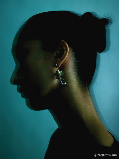 Pulsar Earrings in Black Onyx